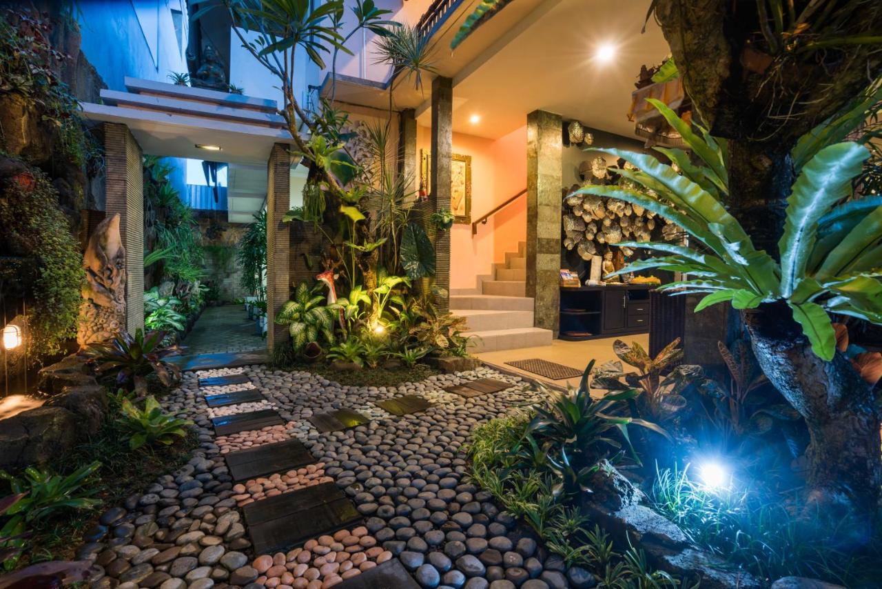 Griya Tunjung Sari Hotel Denpasar Eksteriør billede